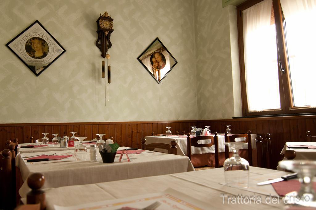 Affittacamere Trattoria Del Cristo Ospedaletto Lodigiano Exterior foto